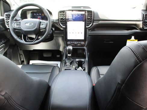 New 2024 Ford Ranger Lariat w/ Trailer Tow Package image 27