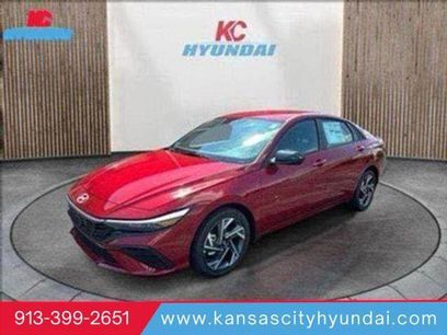 New 2025 Hyundai Elantra SEL