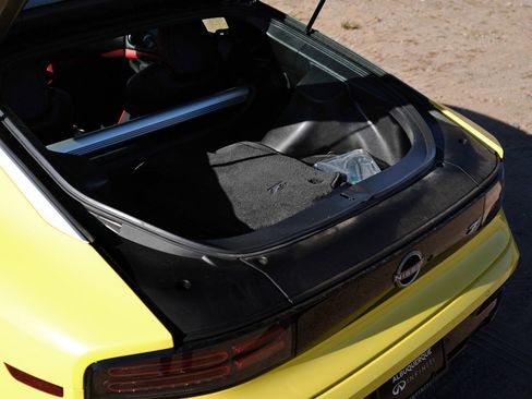 Used 2024 Nissan Z Performance w/ Floor Mat Package image 14