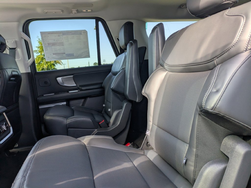 New 2027 Ford Expedition Max Platinum w/ Driver's Package RWD image 16