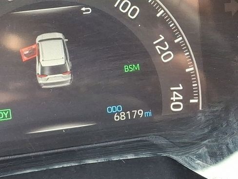 Used 2023 Toyota RAV4 SE image 23