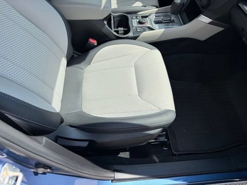 Used 2022 Subaru Forester Premium AWD/4WD image 16