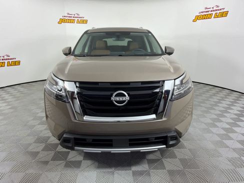 Certified 2024 Nissan Pathfinder Platinum w/ Cargo Package FWD image 9