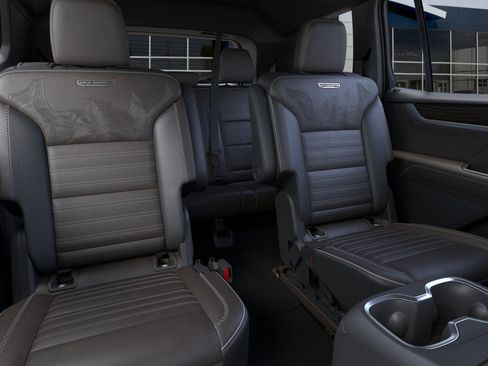 New 2026 GMC Acadia Denali Ultimate AWD/4WD image 17