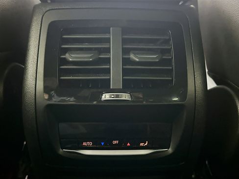 Used 2024 BMW X3 sDrive30i image 28