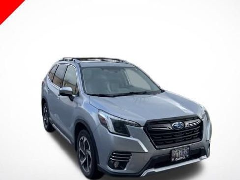 Used 2023 Subaru Forester Touring image 1