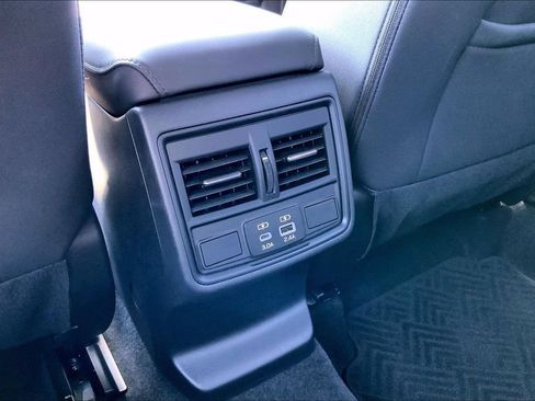 Certified 2026 Subaru Outback Premium AWD/4WD image 10