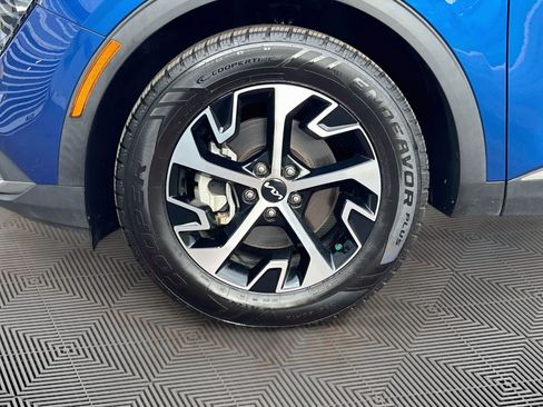 Used 2023 Kia Sportage EX FWD image 31