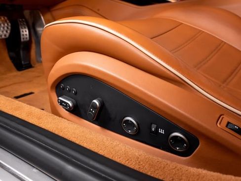 Used 2016 Ferrari California T RWD image 25