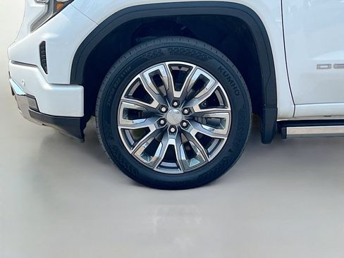 Used 2023 GMC Sierra 1500 Denali w/ Denali Reserve Package AWD/4WD image 33