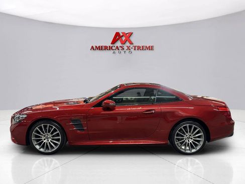 Used 2018 Mercedes-Benz SL 550 image 4