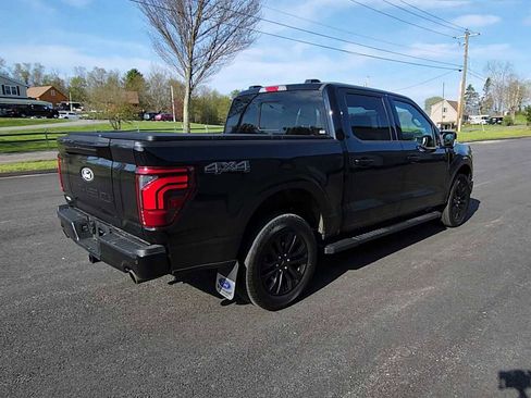 Used 2025 Ford F150 Lariat w/ Equipment Group 502A High AWD/4WD image 8