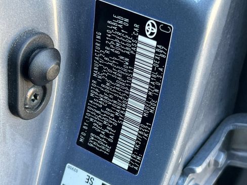 Used 2024 Toyota Corolla LE FWD image 55