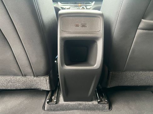 Used 2025 Buick Envista Sport Touring image 24