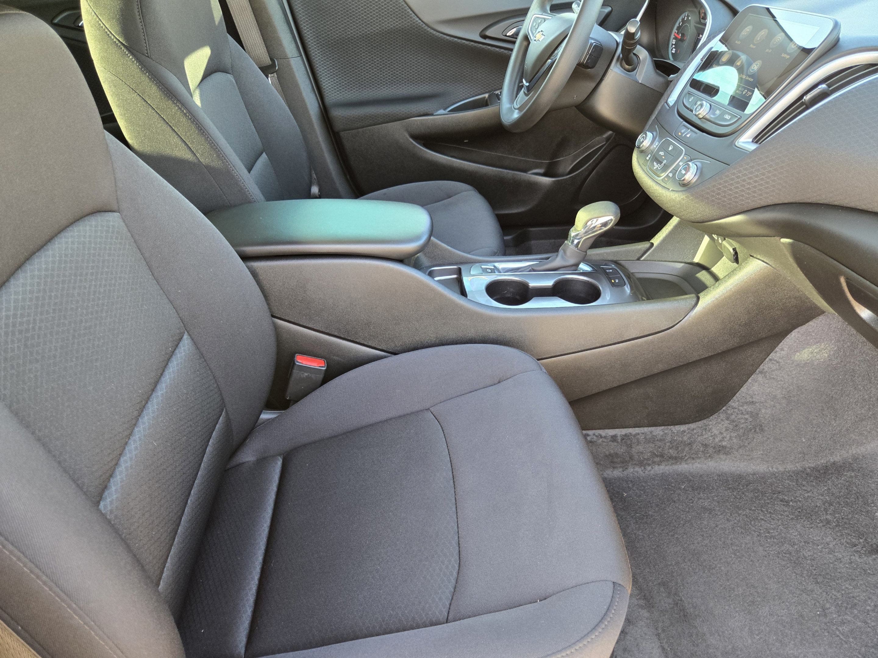 Used 2025 Chevrolet Malibu LS FWD image 10