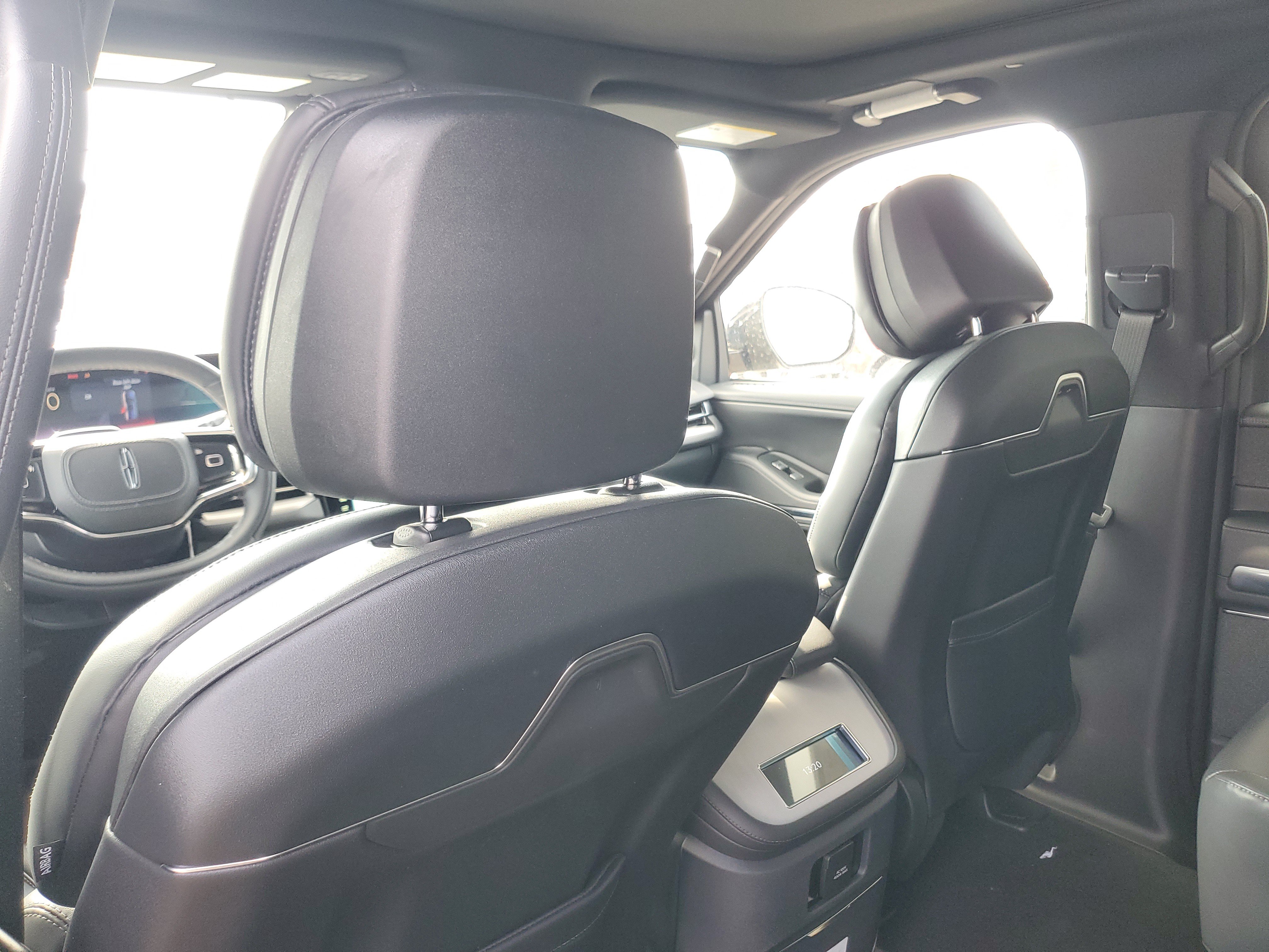 New 2026 Lincoln Navigator Reserve w/ Jet Appearance Package AWD/4WD image 28