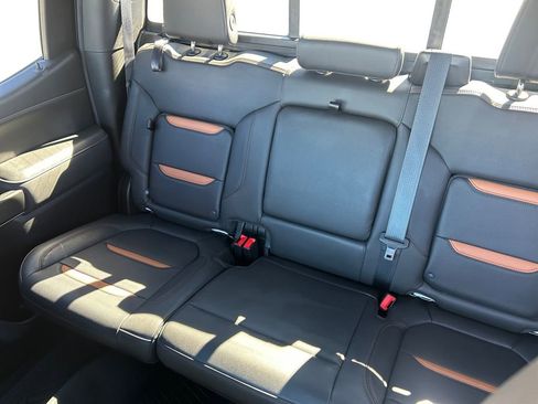 Used 2021 GMC Sierra 1500 AT4 w/ AT4 Premium Package image 15