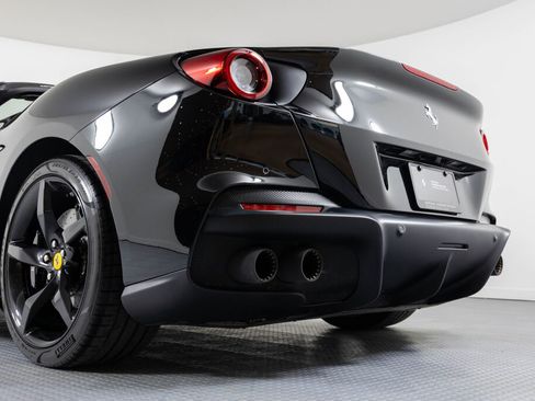 Certified 2023 Ferrari Portofino M image 31