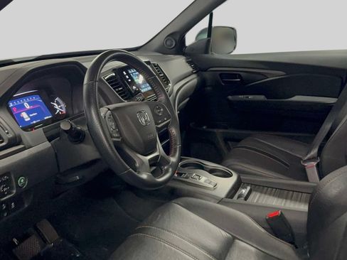 Certified 2022 Honda Passport TrailSport image 30