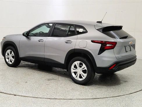 New 2026 Chevrolet Trax LS w/ Driver Confidence Package image 5