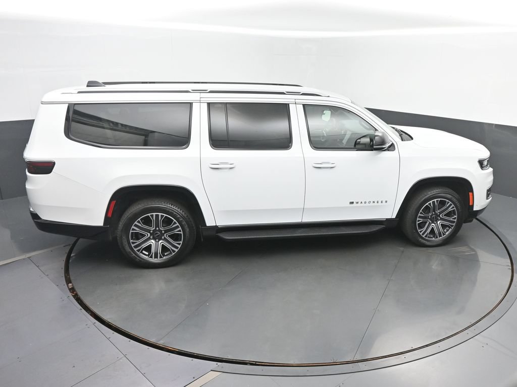 Used 2025 Jeep Wagoneer L 4WD image 48
