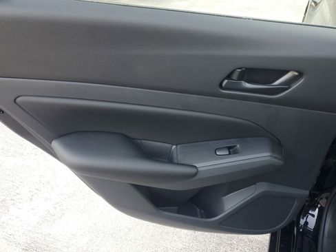 Used 2025 Nissan Altima 2.5 S FWD image 14