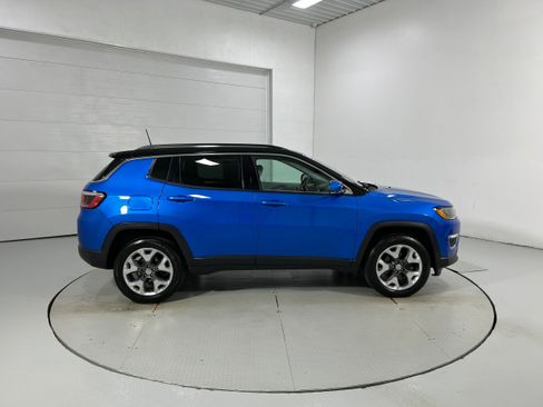 Used 2019 Jeep Compass Limited AWD/4WD image 37