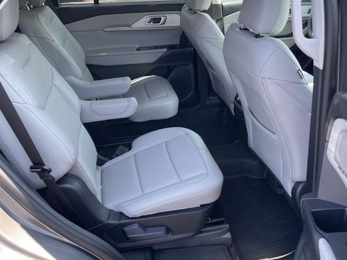 New 2026 Ford Explorer Active w/ Active Comfort Package AWD/4WD image 14