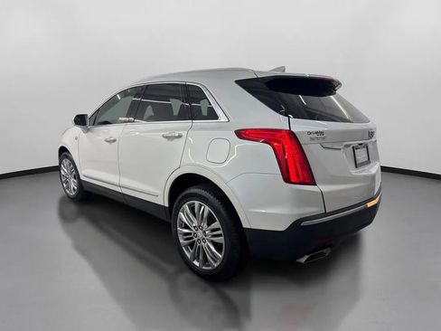 Used 2017 Cadillac XT5 Premium Luxury FWD image 7