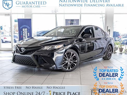Used 2018 Toyota Camry SE w/ Audio Package FWD image 1