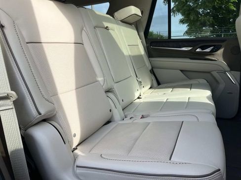 Used 2022 GMC Yukon Denali AWD/4WD image 27