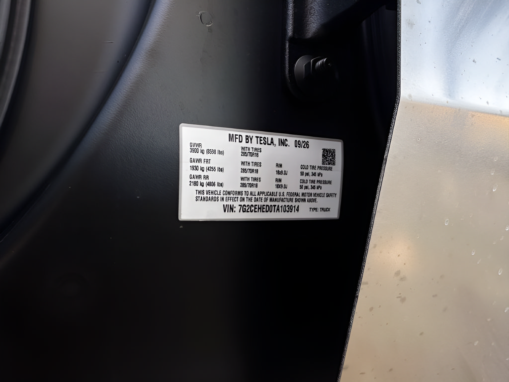 Used 2026 Tesla Cybertruck AWD Crew Cab image 25