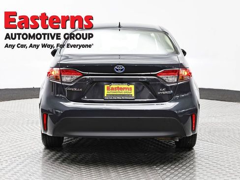 Used 2023 Toyota Corolla LE FWD image 6