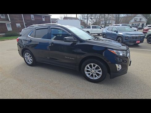 Used 2020 Chevrolet Equinox LT image 2