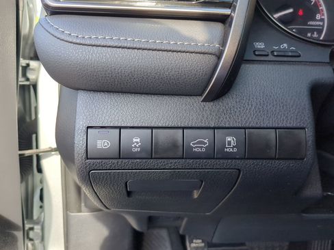 Used 2023 Toyota Camry SE image 27