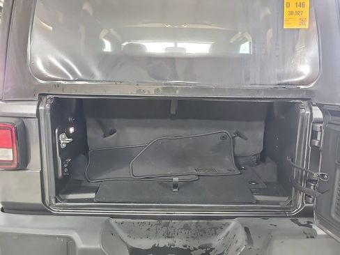Used 2023 Jeep Wrangler Sport AWD/4WD image 11