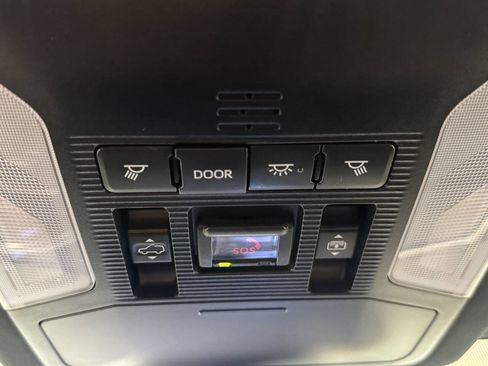Used 2020 Toyota RAV4 XSE AWD/4WD image 40
