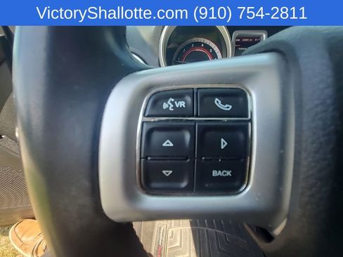 Used 2017 Dodge Journey Crossroad FWD image 11