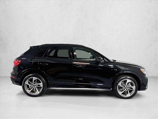 Used 2025 Audi Q3 2.0T Premium w/ Convenience Plus Package AWD/4WD image 4