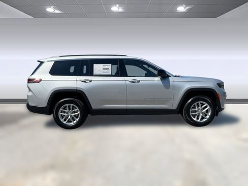 New 2025 Jeep Grand Cherokee L Laredo w/ Luxury Tech Group I image 8