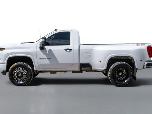 Used 2025 Chevrolet Silverado 3500 W/T AWD/4WD image 10