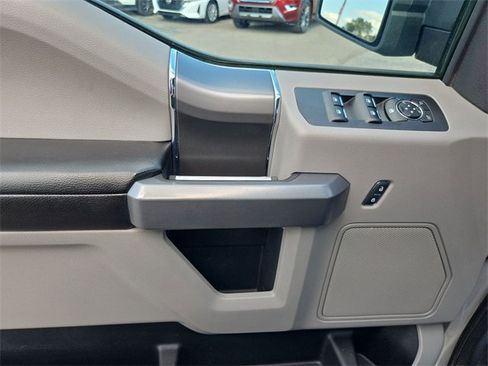 Used 2018 Ford F150 XLT w/ Equipment Group 302A Luxury image 13