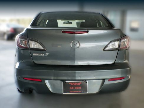 Used 2012 MAZDA MAZDA3 i Sport image 4