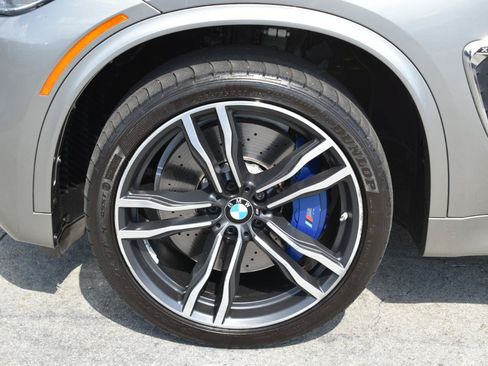 Used 2017 BMW X5 M AWD/4WD image 32