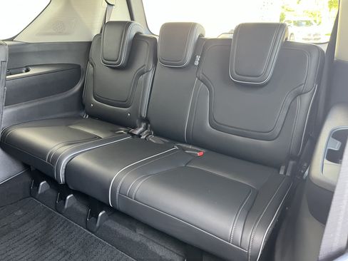 Certified 2026 INFINITI QX80 Luxe w/ Cargo Package AWD/4WD image 16