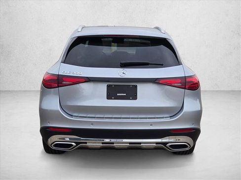 Certified 2026 Mercedes-Benz GLC 300 image 8