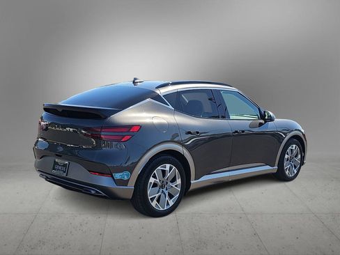 Certified 2025 Genesis GV60 RWD image 8