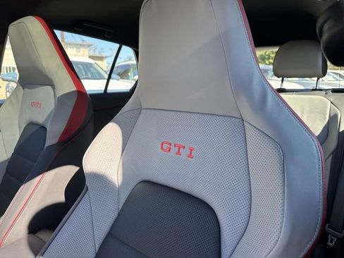 New 2026 Volkswagen GTI SE FWD image 26