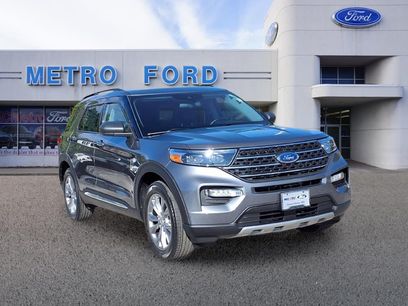 Certified 2022 Ford Explorer XLT w/ Equipment Group 202A