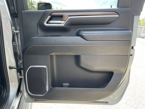 Used 2024 Chevrolet Silverado 3500 LT w/ Convenience Package AWD/4WD image 13
